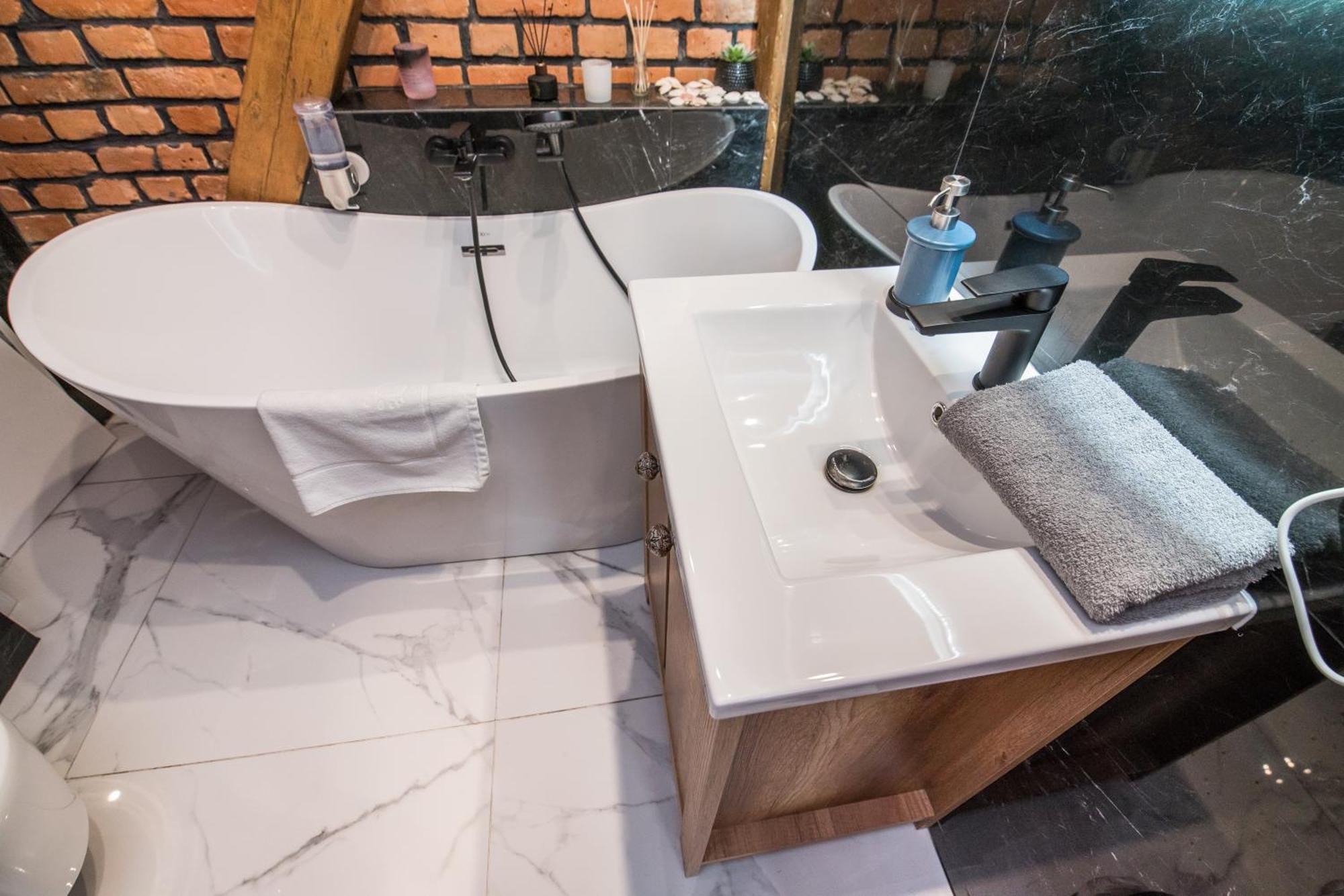 Przytulny Apartament Z Wieza Ґлівіце Екстер'єр фото